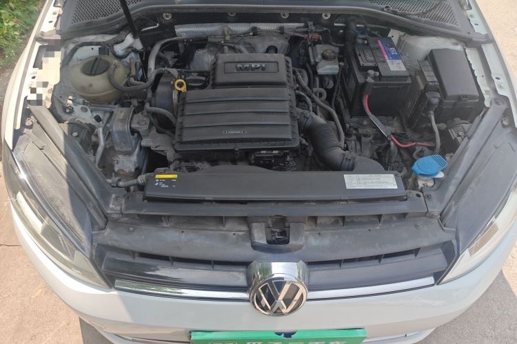 Used Volkswagen Golf 2015 1.6L Automatic Comfort Model Engine Bay