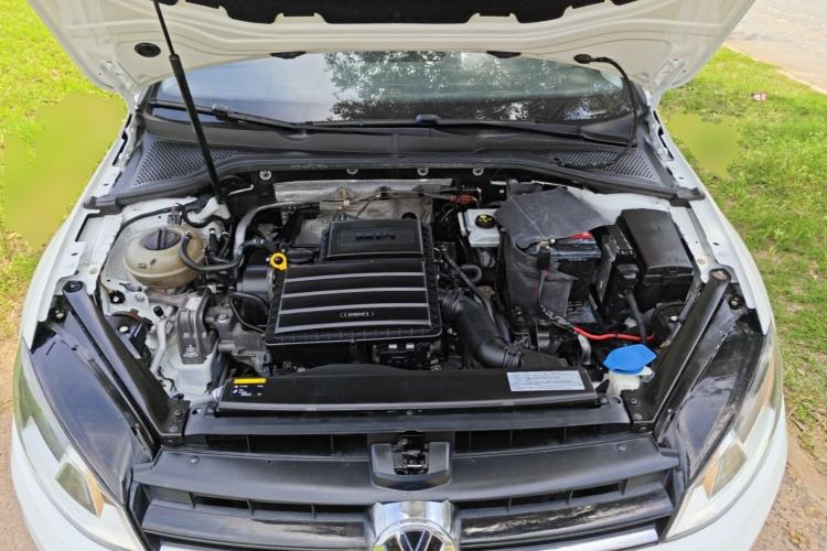 Used Volkswagen Golf 2015 1.6L Automatic Comfort Model Engine Bay