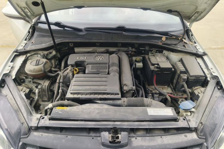 Used Volkswagen Golf 2015 1.4TSI Automatic Comfort Model Engine Bay
