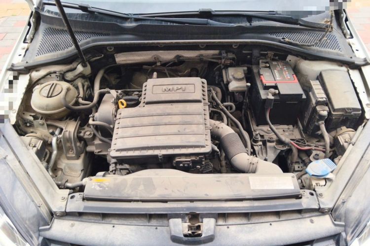Used Volkswagen Golf 2015 1.6L Automatic Comfort Model Engine Bay