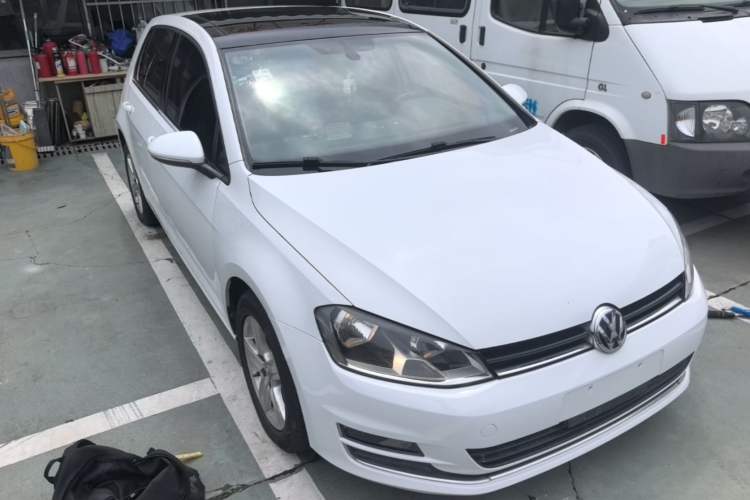 Used Volkswagen Golf 2015 1.4TSI Automatic Luxury Model Exterior 1