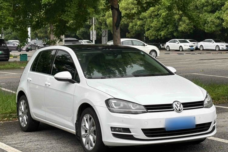 Used Volkswagen Golf 2015 1.4TSI Automatic Flagship Model Exterior 1