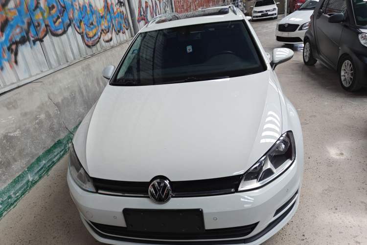 Used Volkswagen Golf 2015 1.4TSI Comfort Travel Edition Exterior 1