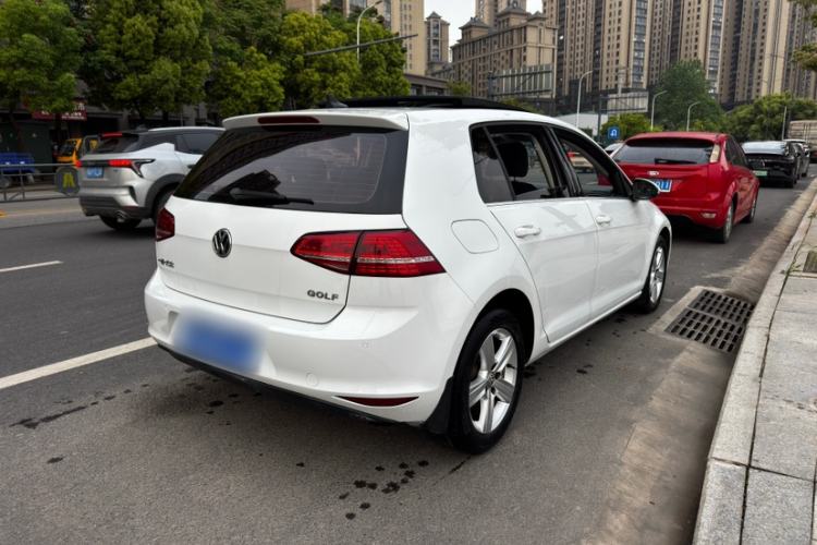 Used Volkswagen Golf 2015 1.6L Automatic Comfort Model Exterior 1