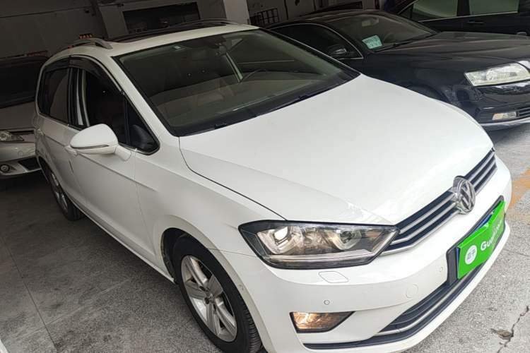 Used Volkswagen Golf 2015 1.4TSI Sportsvan Exterior 1