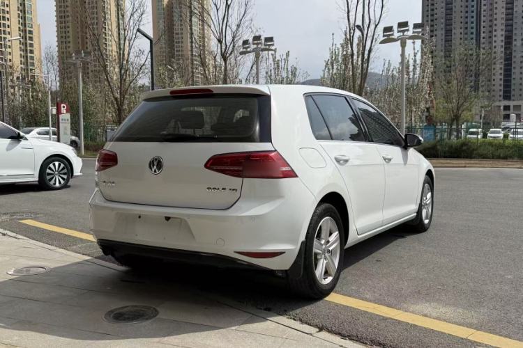 Used Volkswagen Golf 2015 1.4TSI Automatic Comfort Model Exterior 2