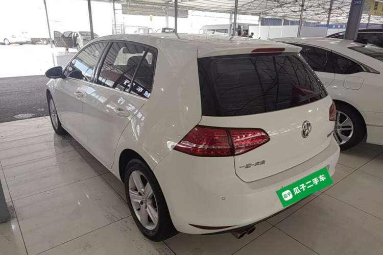 Used Volkswagen Golf 2015 1.4TSI Automatic Luxury Model Exterior 2