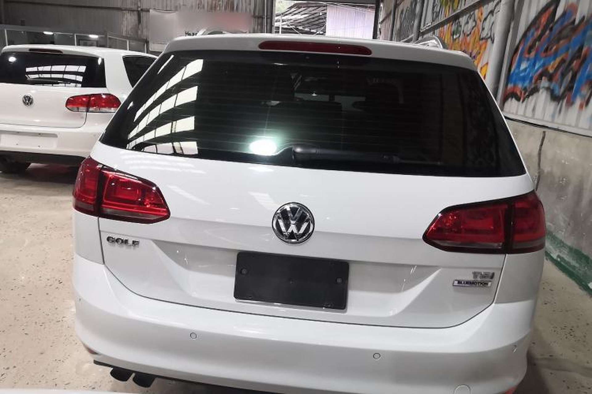 Used Volkswagen Golf 2015 1.4TSI Comfort Travel Edition Exterior 2