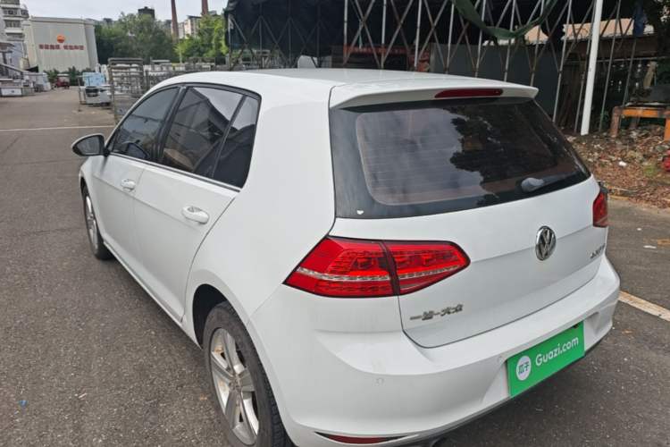 Used Volkswagen Golf 2015 1.4TSI Automatic Comfort Model Exterior 2