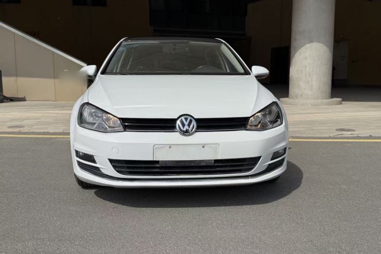 Used Volkswagen Golf 2015 1.4TSI Automatic Comfort Model Exterior 3