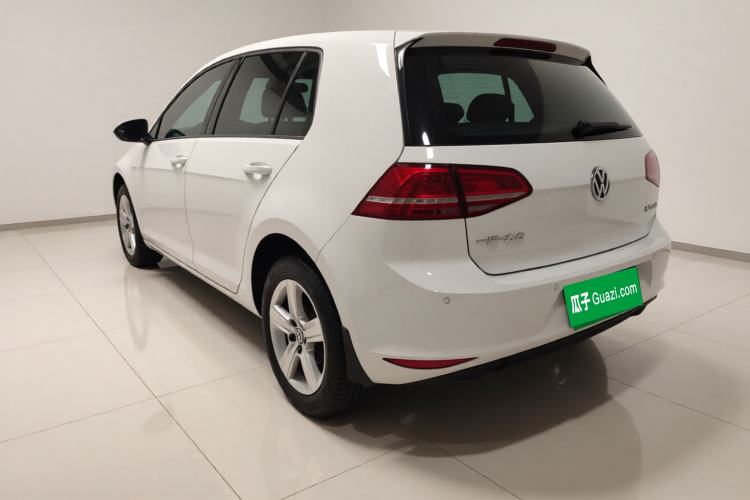Used Volkswagen Golf 2015 1.2TSI Automatic Comfort Model Exterior 3