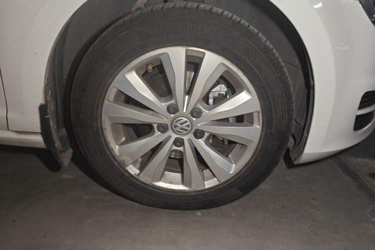 Used Volkswagen Golf 2015 1.4TSI Comfort Travel Edition Exterior 4