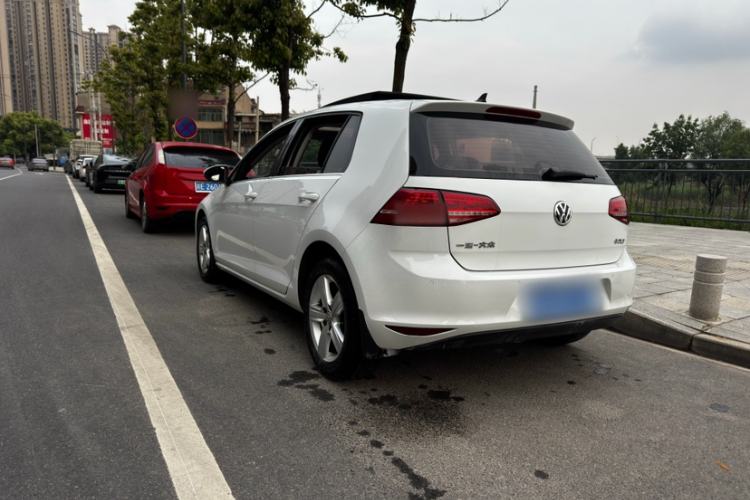Used Volkswagen Golf 2015 1.6L Automatic Comfort Model Exterior 4