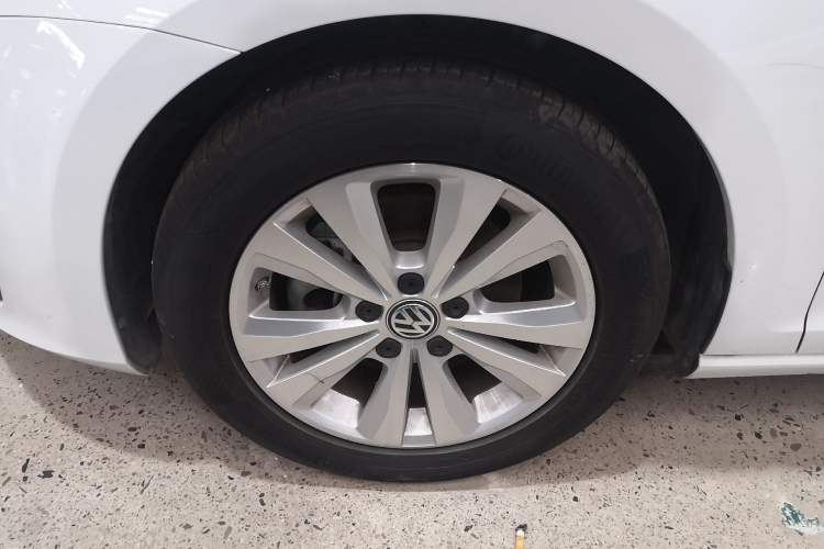 Used Volkswagen Golf 2015 1.4TSI Comfort Travel Edition Exterior 5