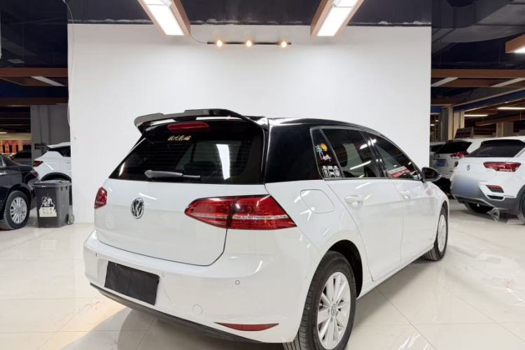Used Volkswagen Golf 2015 1.6L Manual Fashion Edition Exterior 5