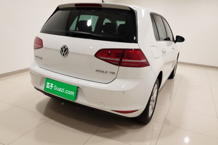 Used Volkswagen Golf 2015 1.2TSI Automatic Comfort Model Exterior 5