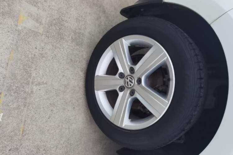 Used Volkswagen Golf 2015 1.4TSI Automatic Comfort Model Exterior 5