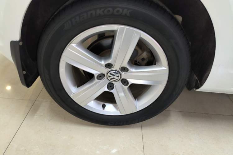 Used Volkswagen Golf 2015 1.6L Automatic Comfort Model Exterior 5