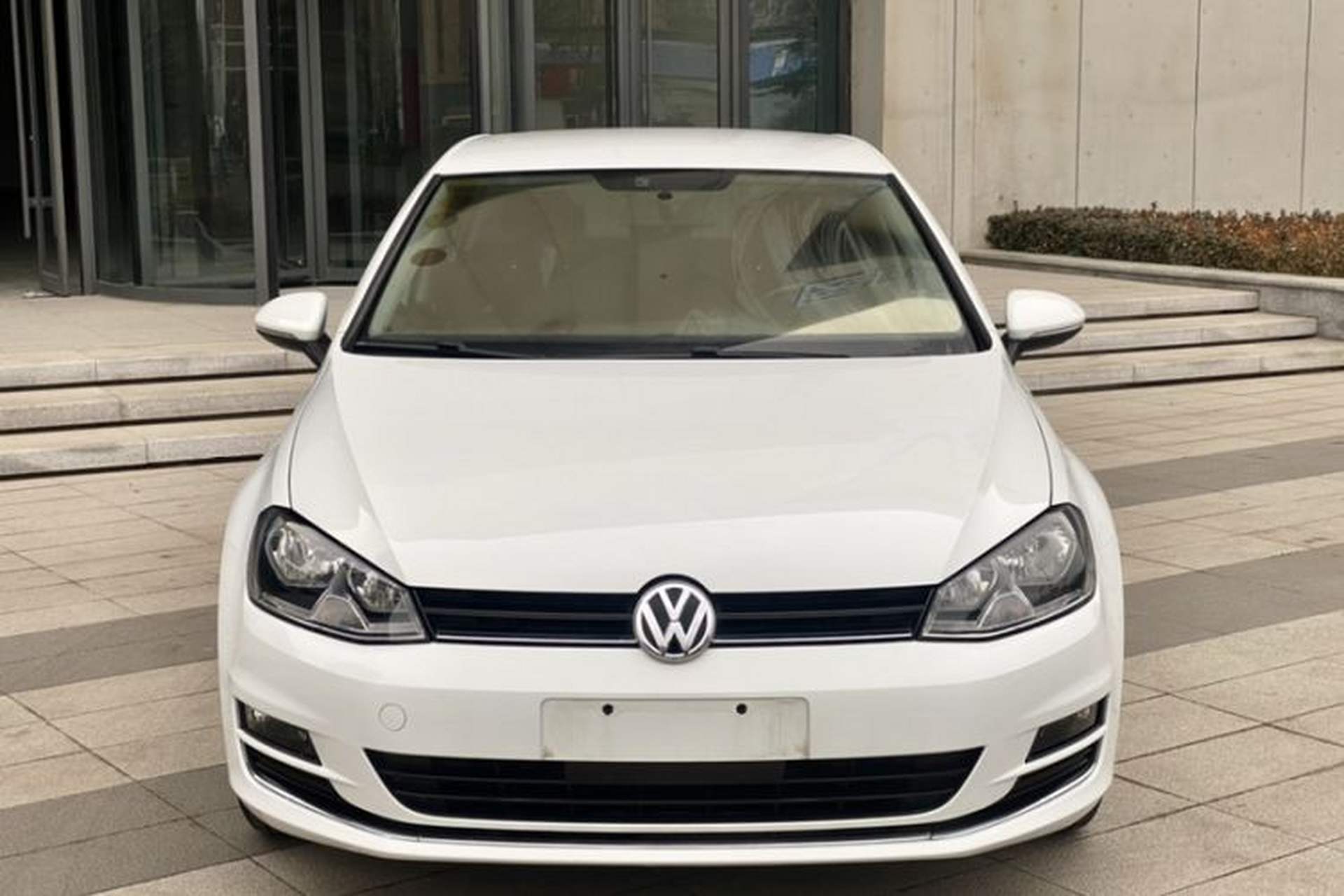 Used Volkswagen Golf 2015 1.6L Manual Fashion Edition Exterior 5