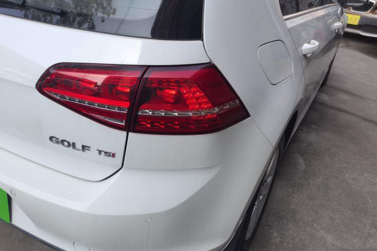 Used Volkswagen Golf 2015 1.4TSI Automatic Comfort Model Exterior 6