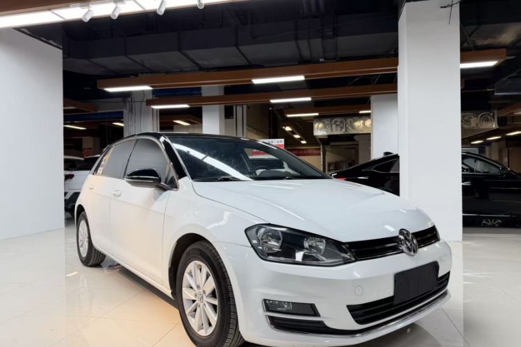 Used Volkswagen Golf 2015 1.6L Manual Fashion Edition Exterior 7