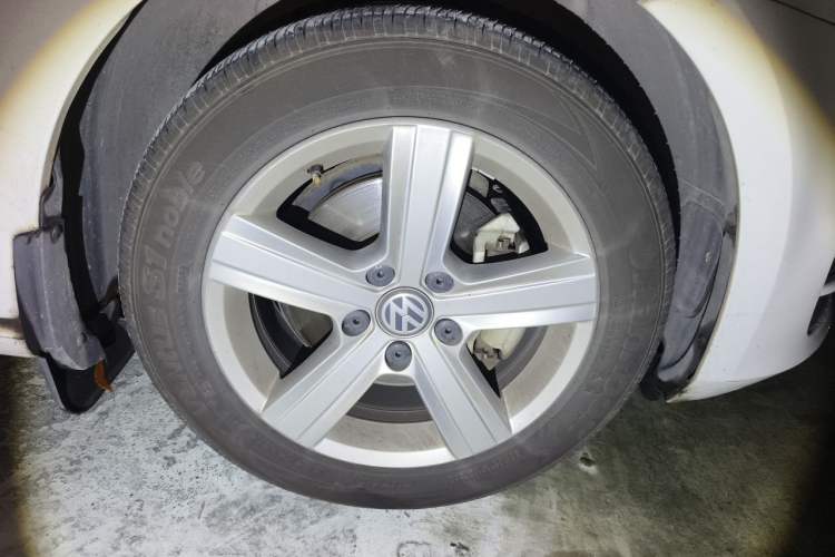 Used Volkswagen Golf 2015 1.4TSI Automatic Comfort Model Exterior 7
