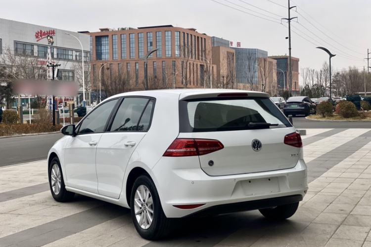 Used Volkswagen Golf 2015 1.6L Manual Fashion Edition Exterior 8