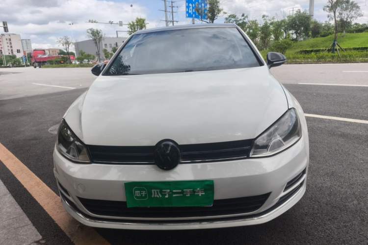 Used Volkswagen Golf 2015 1.6L Automatic Fashion Model Front
