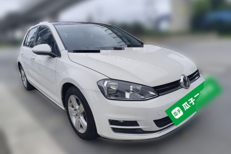 Used Volkswagen Golf 2015 1.4TSI Automatic Comfort Model Front Right 45 Deg
