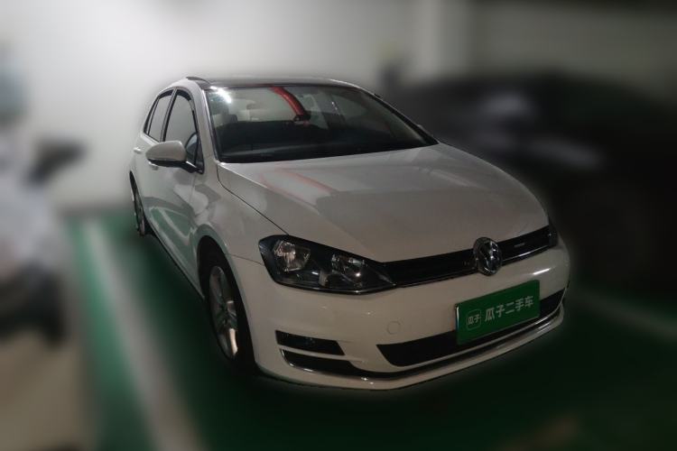 Used Volkswagen Golf 2015 1.4TSI Automatic Comfort Model Front Right 45 Deg