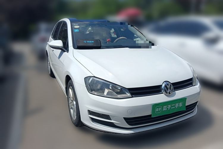Used Volkswagen Golf 2015 1.6L Automatic Comfort Model Front Right 45 Deg