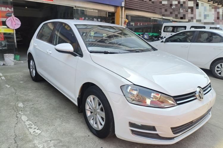 Used Volkswagen Golf 2015 1.6L Manual Fashion Edition Front Right 45 Deg