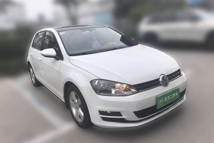 Used Volkswagen Golf 2015 1.4TSI Automatic Comfort Model Front Right 45 Deg