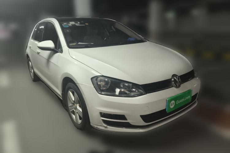 Used Volkswagen Golf 2015 1.4TSI Automatic Comfort Model Front Right 45 Deg