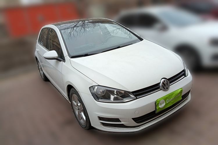 Used Volkswagen Golf 2015 1.6L Automatic Comfort Model Front Right 45 Deg