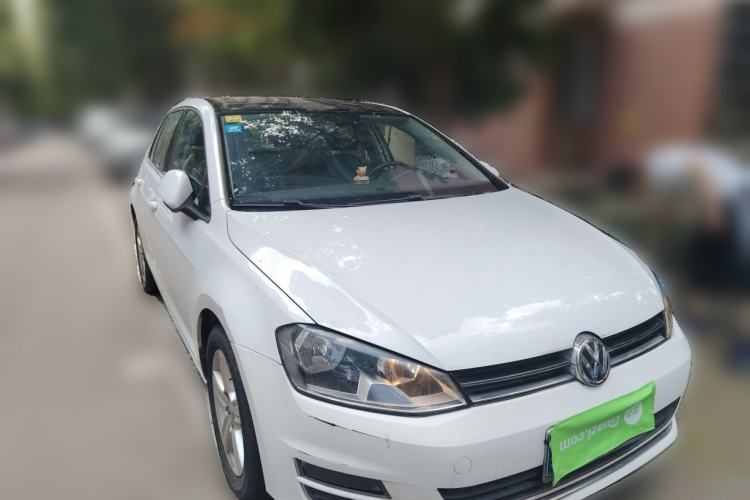 Used Volkswagen Golf 2015 1.4TSI Automatic Comfort Model Front Right 45 Deg