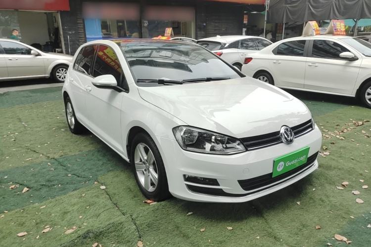 Used Volkswagen Golf 2015 1.4TSI Automatic Comfort Model Front Right 45 Deg
