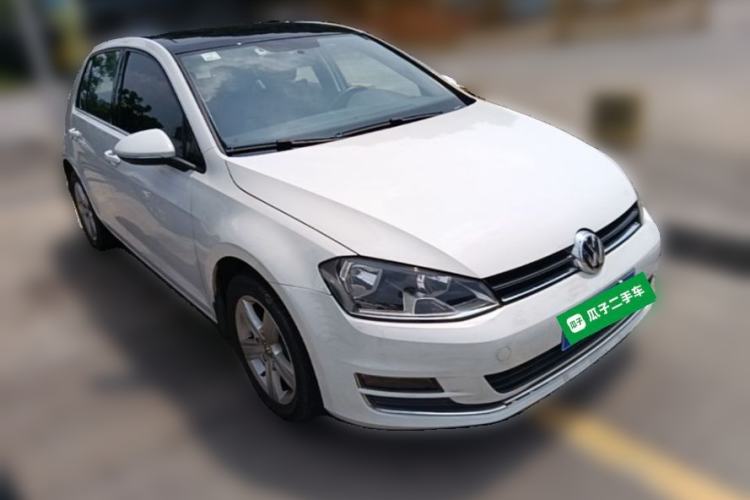 Used Volkswagen Golf 2015 1.4TSI Automatic Comfort Model Front Right 45 Deg