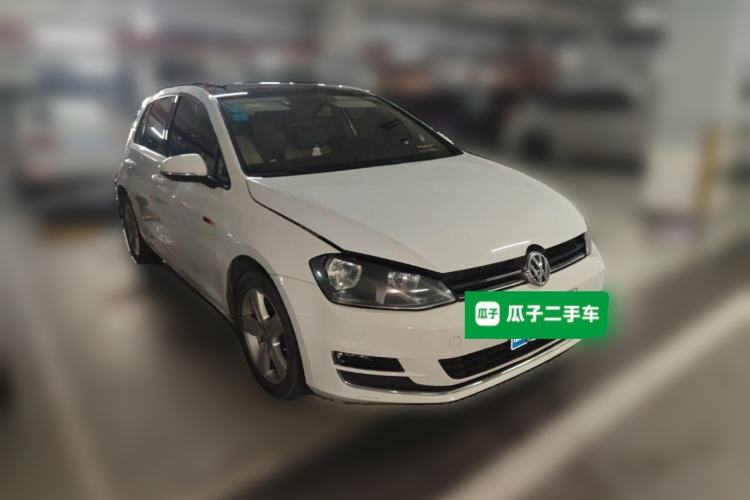 Used Volkswagen Golf 2015 1.6L Automatic Comfort Model Front Right 45 Deg