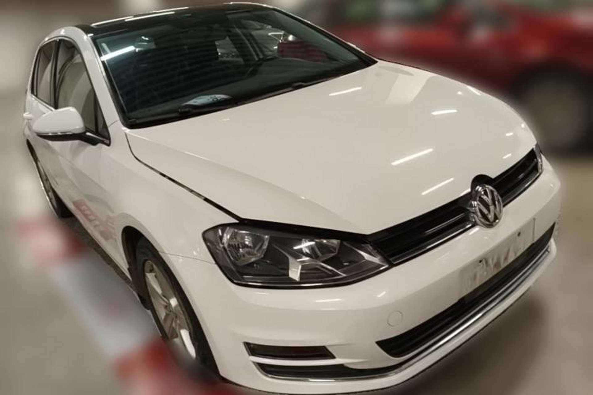 Used Volkswagen Golf 2015 1.6L Automatic Comfort Model Front Right 45 Deg