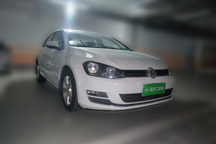 Used Volkswagen Golf 2015 1.4TSI Automatic Comfort Model Front Right 45 Deg