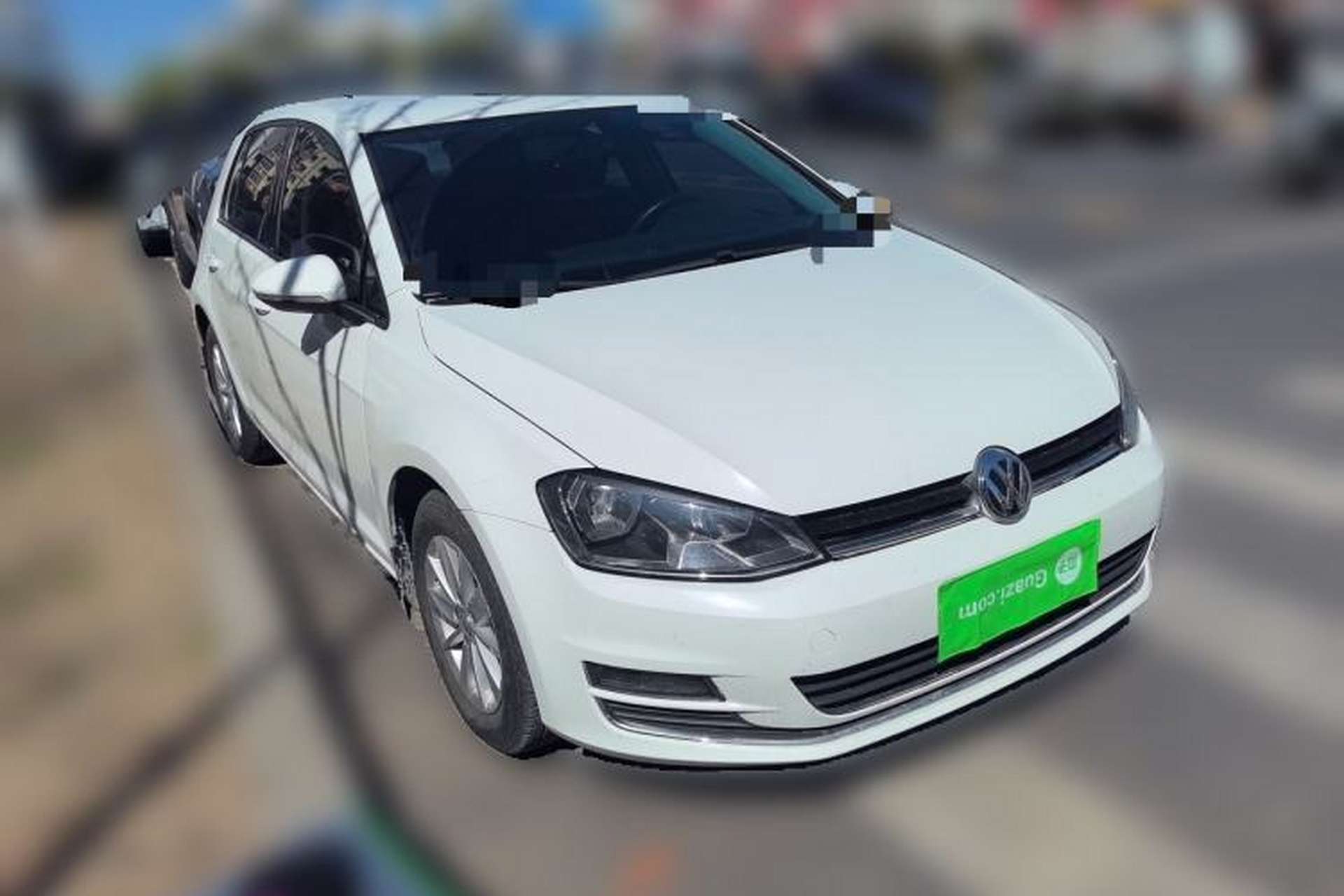 Used Volkswagen Golf 2015 1.6L Automatic Fashion Model Front Right 45 Deg