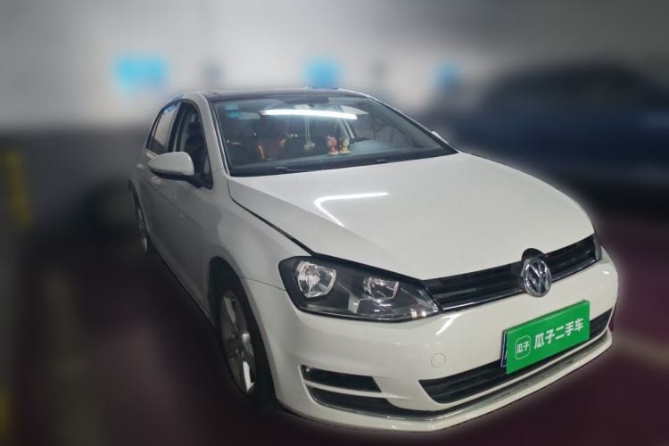 Used Volkswagen Golf 2015 1.4TSI Automatic Comfort Model Front Right 45 Deg
