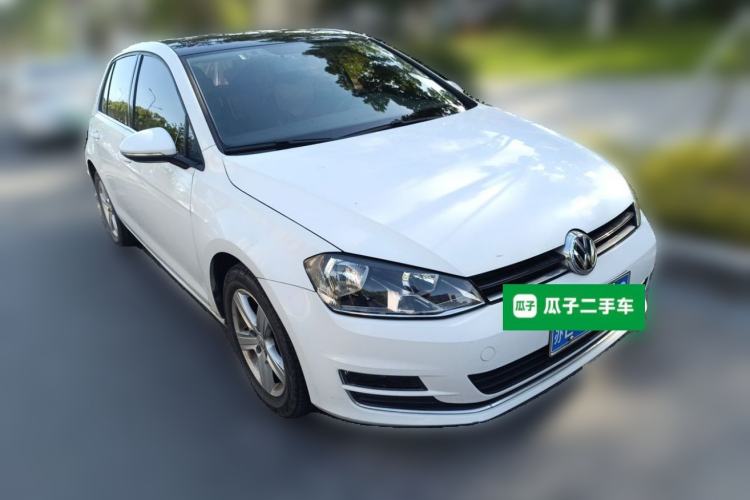Used Volkswagen Golf 2015 1.6L Automatic Comfort Model Front Right 45 Deg
