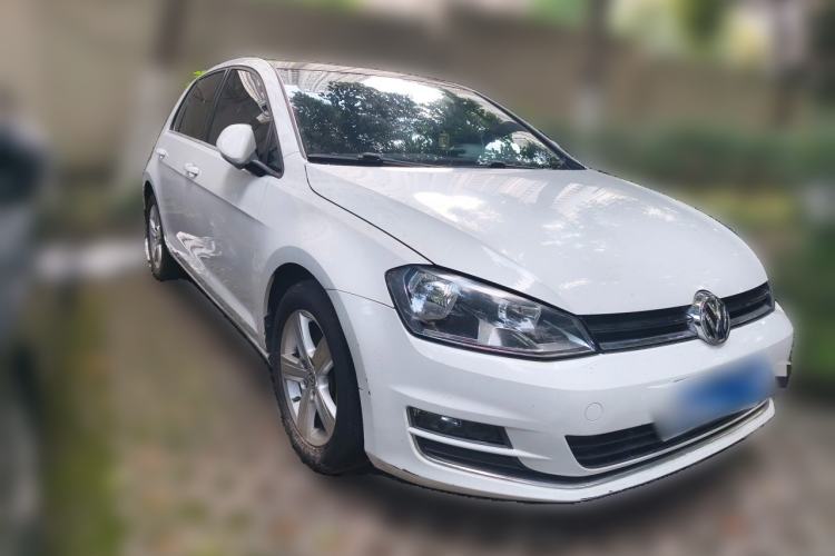 Used Volkswagen Golf 2015 1.4TSI Manual Comfort Model Front Right 45 Deg