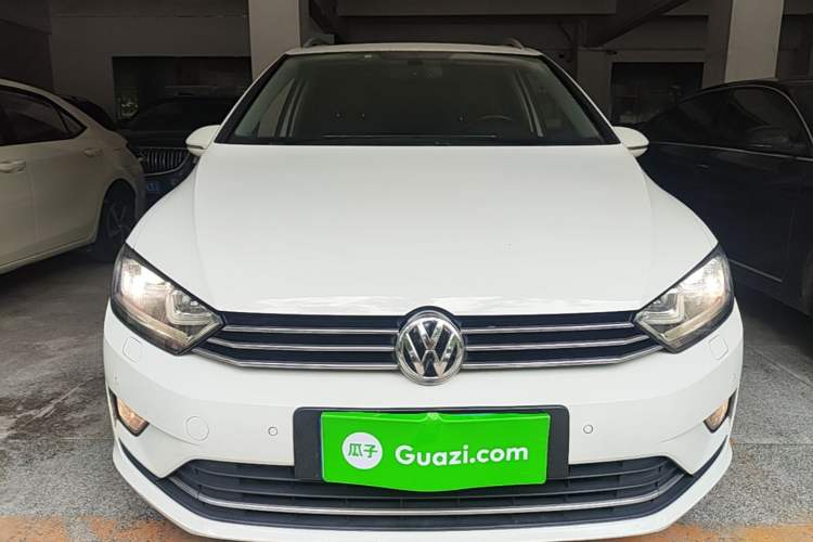 Used Volkswagen Golf 2015 1.4TSI Sportsvan Front