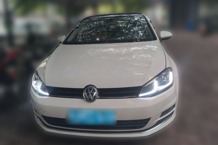 Used Volkswagen Golf 2015 1.4TSI Automatic Luxury Model Front