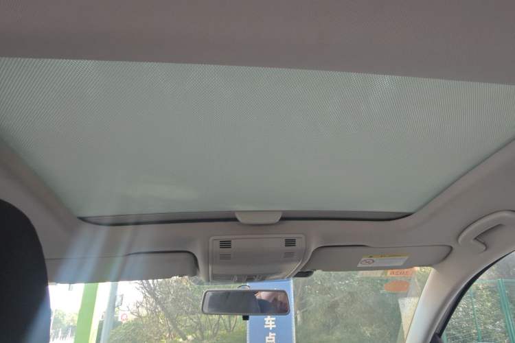 Used Volkswagen Golf 2015 1.4TSI Automatic Comfort Model Headliner