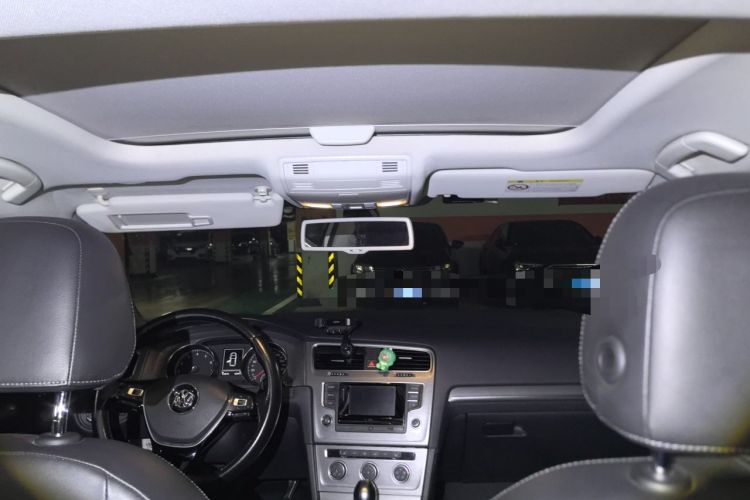 Used Volkswagen Golf 2015 1.4TSI Automatic Luxury Model Headliner