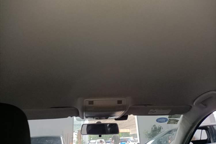 Used Volkswagen Golf 2015 1.6L Manual Fashion Edition Headliner